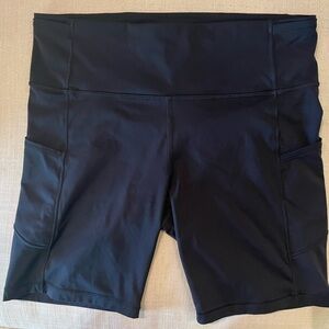 Wunder Train High-Rise Shorts